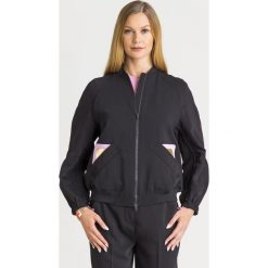BOMBERKA Emporio Armani. Czarne kurtki damskie z nadrukiem. Za 1710,00 zł.