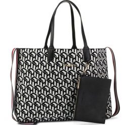 Torebka TOMMY HILFIGER - Iconic Tommy Tote AW0AW07834 OGJ. Czarne torebki klasyczne damskie TOMMY HILFIGER, bez wzorów, z materiału, klasyczne, bez dodatków. Za 649,00 zł.