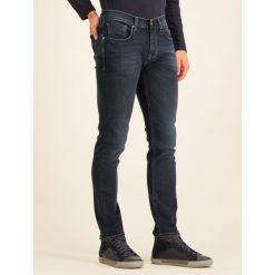 Jeansy Regular Fit Baldessarini 16511/000/1272. Niebieskie jeansy męskie Baldessarini, m, bez wzorów. W wyprzedaży za 379,00 zł.