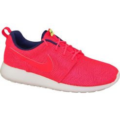 Nike Roshe One Moire Wmns 819961-661 38 Czerwone. Czerwone buty sportowe damskie Nike, bez wzorów, z tkaniny, sportowe, nike roshe. W wyprzedaży za 289,99 zł.