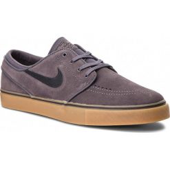 Buty NIKE - Zoom Stefan Janoski 333824 069 Thunder Grey/Black. Szare buty sportowe męskie Nike, na co dzień, bez wzorów, ze skóry, bez zapięcia. W wyprzedaży za 309,00 zł.