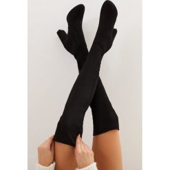 Czarne Kozaki Magic Balls. Czarne kozaki damskie Renee, bez obcasa, na obcasie, bez zapięcia. Za 189,99 zł.