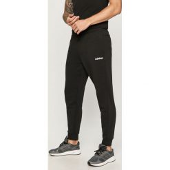 Adidas - Spodnie. Czarne spodnie męskie Adidas, s, bez wzorów, z bawełny. Za 179,90 zł.