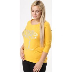 Żółta Bluzka Lemon Tree. Żółte bluzki damskie marki Born2be, xl, bez wzorów, bez kołnierzyka, z długim rękawem. Za 59,99 zł.