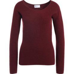 Swetry klasyczne damskie: Johnstons Cashmere RIPPE Sweter port