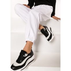 Czarne Sneakersy Ecrintise. Czarne sneakersy damskie Born2be. Za 139,99 zł.