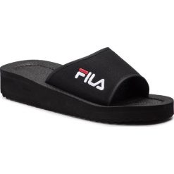 Klapki FILA - Tomaia Sliper 1010289.25Y Black. Czarne klapki męskie Fila, bez wzorów, ze skóry ekologicznej. Za 109,00 zł.