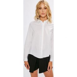 Answear - Koszula Stripes Vibes. Białe bluzki damskie marki ANSWEAR, s, z poliesteru, klasyczne, z klasycznym kołnierzykiem, z długim rękawem. W wyprzedaży za 59,90 zł.