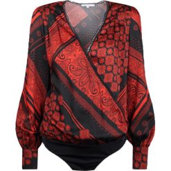 Patrizia Pepe Body. Koszulki damskie Patrizia Pepe, z nadrukiem, bez rękawów. Za 349,00 zł.