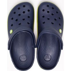 Crocs - Klapki. Niebieskie klapki męskie marki Crocs, z materiału. W wyprzedaży za 169,90 zł.