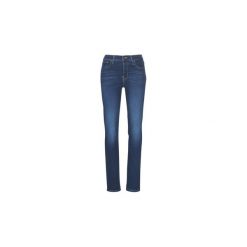 Jeansy straight leg Levis 724 HIGH RISE STRAIGHT. Niebieskie jeansy damskie Levi's®. Za 509,00 zł.