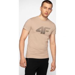 T-shirt męski TSM312 - beż. T-shirty męskie 4f, m, bez wzorów, bez kołnierzyka. W wyprzedaży za 39,99 zł.