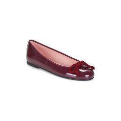 Baleriny Pretty Ballerinas PRETOUA. Czerwone baleriny damskie marki Pretty Ballerinas, bez wzorów, bez obcasa. Za 455,20 zł.