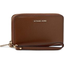 Duży Portfel Damski MICHAEL MICHAEL KORS - Mercer 32F6GM9E3L Luggage. Pomarańczowe portfele damskie marki MICHAEL Michael Kors, bez wzorów, ze skóry. Za 429,00 zł.
