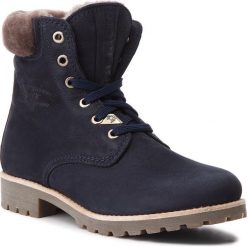 Trapery PANAMA JACK - Panama 03 Igloo B27 Marino/Navy. Niebieskie trapery damskie marki Panama Jack, ze skóry, bez obcasa, bez zapięcia. W wyprzedaży za 549,00 zł.