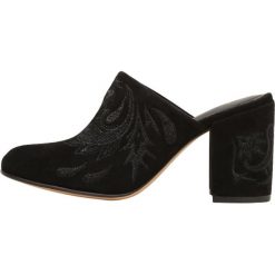 Klapki damskie: Rachel Zoe LEIGHTON MULE Klapki black
