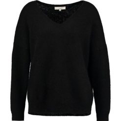Swetry klasyczne damskie: Selected Femme SFLIVANA VNECK Sweter black