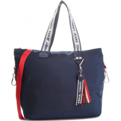 Torebka TOMMY JEANS - Tj Logo Tape E/W Tot AU0AU00249 901. Niebieskie torebki klasyczne damskie Tommy Jeans, z jeansu, bez dodatków. Za 399,00 zł.