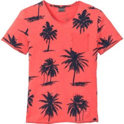 T-shirt Slim Fit bonprix czerwono-ciemnoniebieski z nadrukiem. Czerwone t-shirty męskie bonprix, xl, z nadrukiem, bez kołnierzyka. Za 44,99 zł.