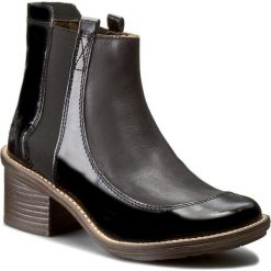 Botki FLY LONDON - Calkfly P143695000 Black/Black. Czarne botki damskie na zamek Fly London, z lakierowanej skóry. W wyprzedaży za 389,00 zł.