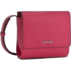 Torebka CALVIN KLEIN BLACK LABEL - M4rissa Flap Crossbody K60K602509 640. Różowe torebki klasyczne damskie marki Calvin Klein Black Label. W wyprzedaży za 309,00 zł.