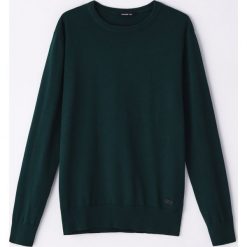 Sweter basic ECO AWARE -. Swetry męskie Cropp, s, bez wzorów, bez kołnierzyka, bez kaptura. Za 69,99 zł.