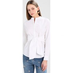 Koszule wiązane damskie: Vero Moda VMJULJANE TIE Koszula bright white