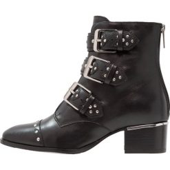 Botki damskie lity: Bronx Botki kowbojki i motocyklowe black/silver