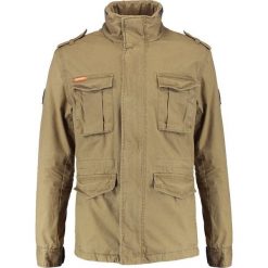 Kurtki męskie bomber: Superdry CLASSIC ROOKIE MILITARY Kurtka wiosenna sandstone