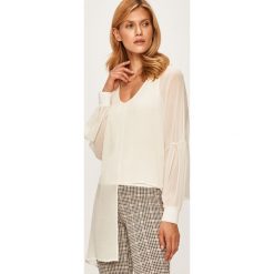 Patrizia Pepe - Bluzka. Czarne bluzki damskie Patrizia Pepe, bez wzorów, z elastanu, z asymetrycznym kołnierzem, z długim rękawem. W wyprzedaży za 699,90 zł.
