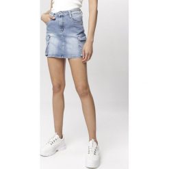 Niebieska Spódnica Thathia. Niebieskie spódniczki damskie Born2be, xl, bez wzorów, mini. W wyprzedaży za 89,99 zł.