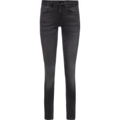Jeansy Skinny Fit Guess Jegging W94A27 D3TQ0. Czarne jeansy damskie Guess. W wyprzedaży za 269,00 zł.