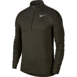 Bluza Nike Dri-Fit Long-Sleeve Half-Zip Top M Oliwkowo-Zielona. Zielone bluzy męskie Nike, m, bez wzorów, z materiału, klasyczne, bez kołnierzyka, z długim rękawem, długie, bez kaptura. Za 149,99 zł.