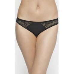 Triumph - Figi Beauty Sensation Tai. Czarne majtki damskie Triumph, z elastanu. W wyprzedaży za 59,90 zł.