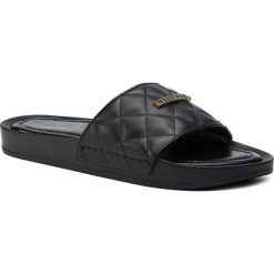Klapki KUBOTA - Premium KKPF01 Fancy Pinch. Czarne klapki damskie Kubota, z aplikacjami, ze skóry ekologicznej, bez obcasa. W wyprzedaży za 159,00 zł.