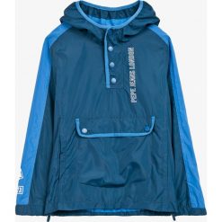 Pepe Jeans - Kurtka dziecięca Warren 122-180 cm. Niebieskie kurtki chłopięce Pepe Jeans, bez wzorów, z elastanu, krótkie, z kapturem. W wyprzedaży za 179,90 zł.