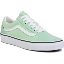Tenisówki Vans Old Skool VN0A4U3BWKO1. Zielone półbuty damskie Vans, bez wzorów, bez zapięcia. W wyprzedaży za 249,00 zł.