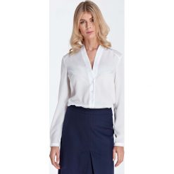 Ecru Elegancka Koszulowa Bluzka z Dekoltem w Szpic. Szare bluzki damskie marki Molly.pl, s, eleganckie, z klasycznym kołnierzykiem. Za 121,90 zł.