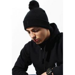 Czapka Orlovski Black Pompon. Czarne czapki męskie Edward Orlovski, na zimę, bez wzorów. Za 45,00 zł.