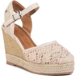 Espadryle REFRESH - 69568 Beige. Brązowe espadryle damskie Refresh, bez wzorów, ze skóry ekologicznej, bez obcasa, na obcasie. W wyprzedaży za 149,00 zł.