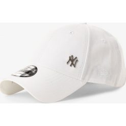 New Era - Damska czapka z daszkiem – Flawless Logo, biały. Białe czapki damskie New Era, bez wzorów. Za 69,95 zł.