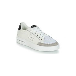 Buty Pepe jeans BRIXTON MESH BASH. Białe trampki i tenisówki damskie Pepe Jeans, bez wzorów, z jeansu, bez zapięcia. Za 271,20 zł.