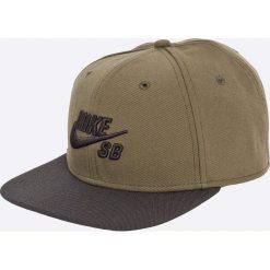 Nike Sportswear - Czapka. Szare bez kategorii marki Nike Sportswear, z tkaniny. W wyprzedaży za 99,90 zł.