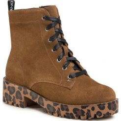 Trapery LIU JO - Pink 106 SA0091 PX002 Tan S1800. Pomarańczowe trapery damskie Liu Jo, z zamszu, klasyczne, bez obcasa, bez zapięcia. W wyprzedaży za 489,00 zł.