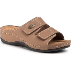 Klapki TAMARIS - 1-27510-24 Taupe 341 2. Pomarańczowe klapki damskie Tamaris, bez wzorów, ze skóry, bez obcasa, na obcasie. Za 139,00 zł.