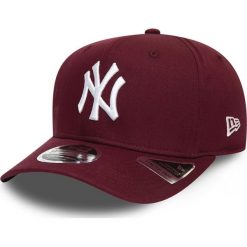 New Era New York Yankees Czapka z daszkiem Czerwony. Czerwone czapki męskie New Era, z haftami, z elastanu. Za 145,95 zł.