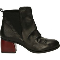 Botki - 37737 NAPP NE. Czarne botki damskie skórzane marki Venezia. Za 499,00 zł.