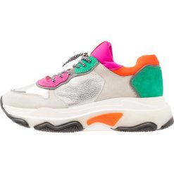 Trampki damskie slip on: Bronx Tenisówki i Trampki offwhite/silver/fuchsia