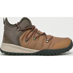 Columbia - Buty Fair Banks. Pomarańczowe buty trekkingowe męskie marki Columbia, ze skóry, na sznurówki, outdoorowe. W wyprzedaży za 359,90 zł.