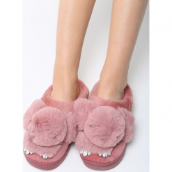Różowe Kapcie Fluffy Rabbit. Czerwone kapcie damskie Born2be, z materiału. Za 49,99 zł.